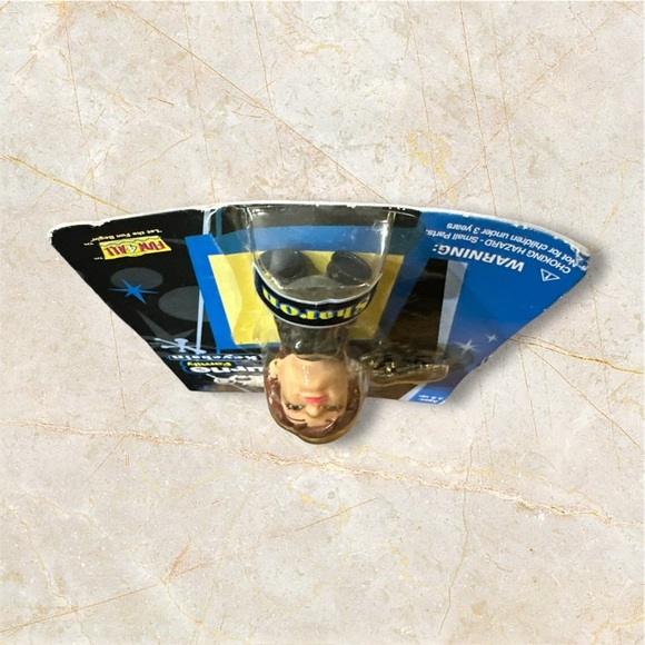 New Sealed In Package -  Fun 4 All - The Osbourne Family  " Sharon "   Keychain - Picture 4 of 6